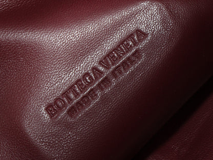 BV Teen Jodie 36 cm en cuir d'agneau bordeaux