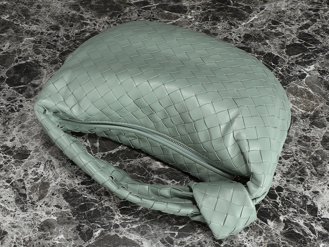 BV Teen Jodie 36 cm en cuir d'agneau gris roche 