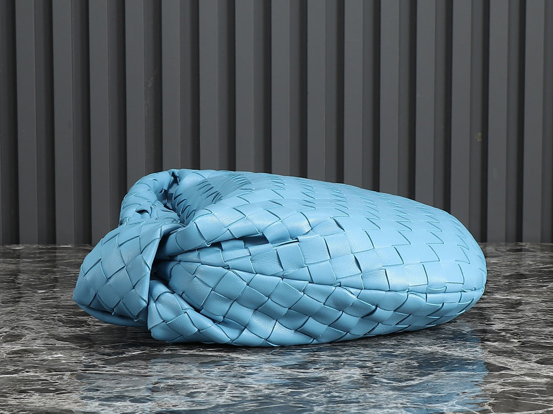 BV Teen Jodie 36 cm en cuir d'agneau bleu océan
