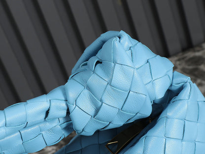 BV Teen Jodie 36 cm en cuir d'agneau bleu océan