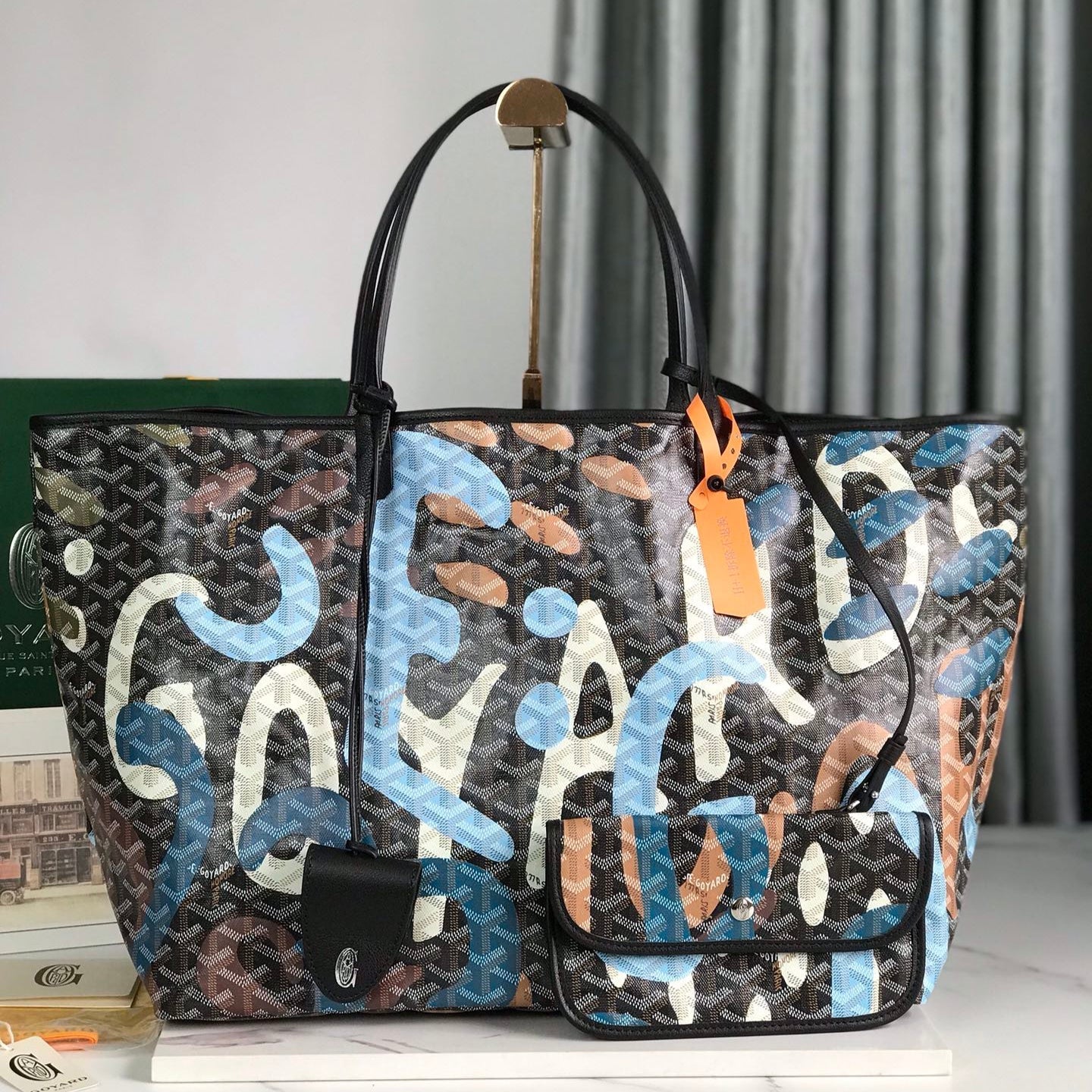 SAC SAINT LOUIS GM 40 EN TOILE GOYARDINE CAMOUFLAGE LETTRES BLEUES