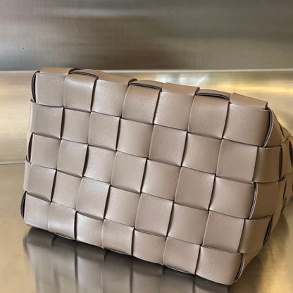 PETITE CASSETTE 22 EN CUIR D'AGNEAU MARRON CAMEL