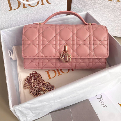 SAC À CHAÎNE LADY 21 EN CUIR D'AGNEAU ROSE VIF