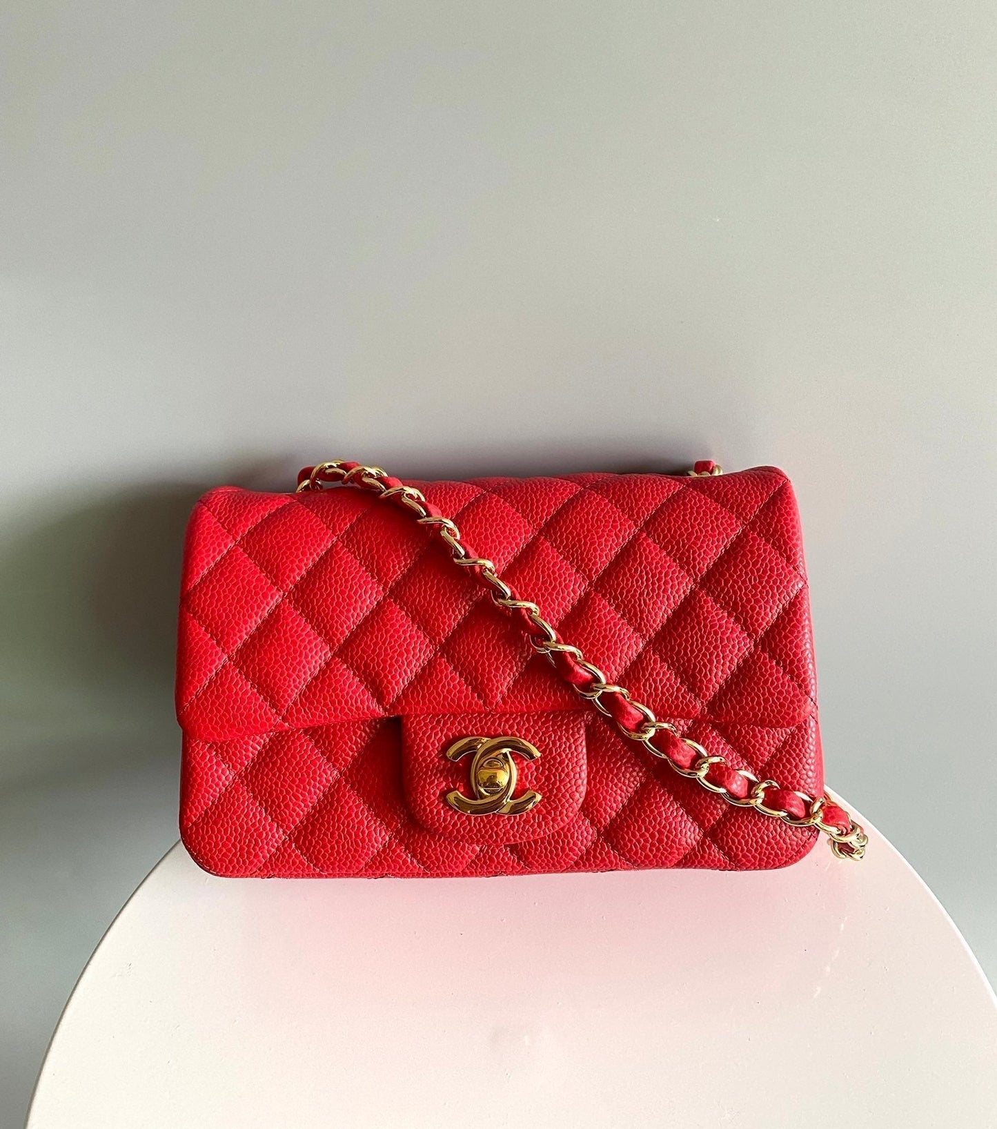 MINI SAC À RABAT RECTANGLE 20 CM ROUGE CAVIAR QUINCAILLERIE OR