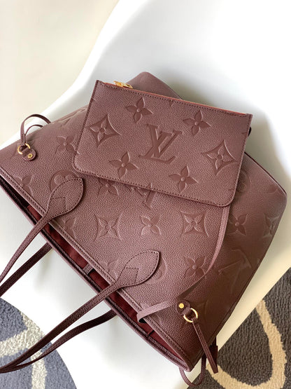 NEVERFULL MM 32 CUIR EMPREINTE MONOGRAMME VIN 