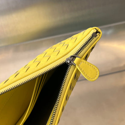 INTRECCIATO 30 EN CUIR D'AGNEAU JAUNE CLAIR