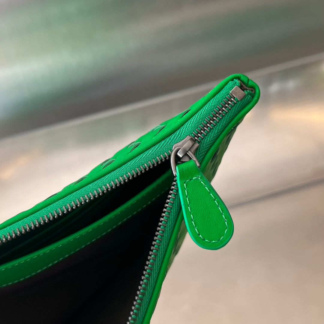 INTRECCIATO 30 EN AGNEAU VERT ÉMERAUDE
