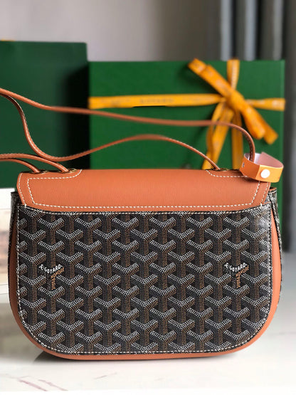 233 SAC 25 EN CUIR DE VEAU BRUN ET TOILE GOYARDINE NOIRE