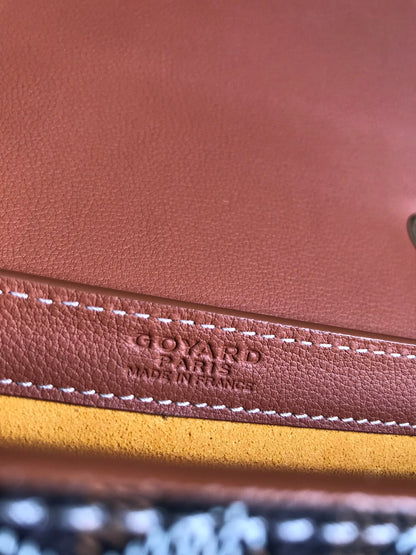233 SAC 25 EN CUIR DE VEAU BRUN ET TOILE GOYARDINE NOIRE