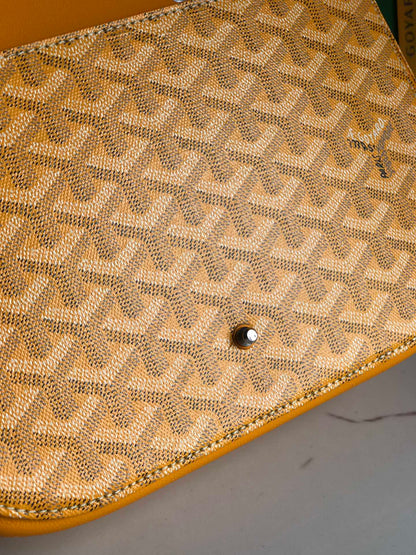 233 SAC 25 EN CUIR DE VEAU JAUNE ET TOILE GOYARDINE