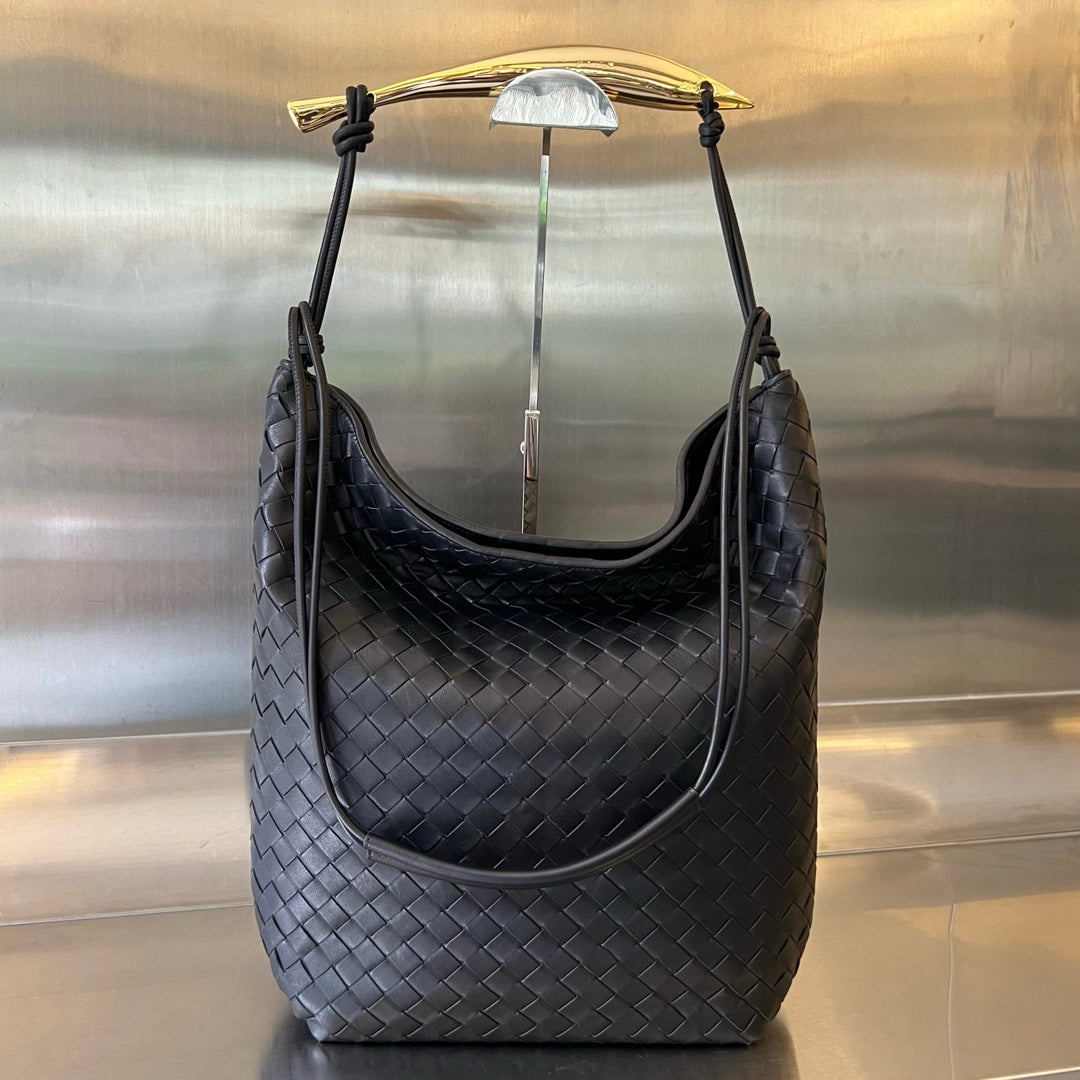 SARDINE HOBO 41 EN CUIR D'AGNEAU NOIR