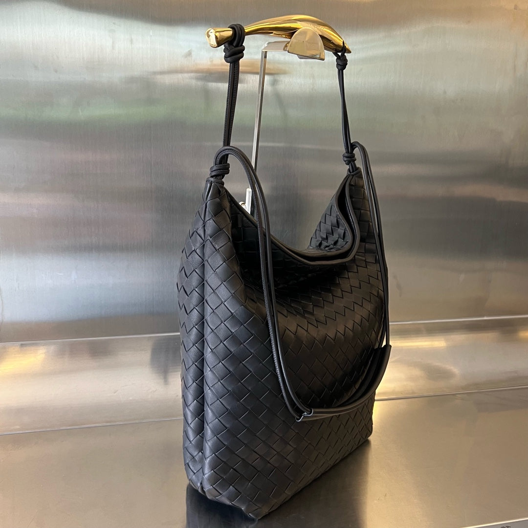 SARDINE HOBO 41 EN CUIR D'AGNEAU NOIR