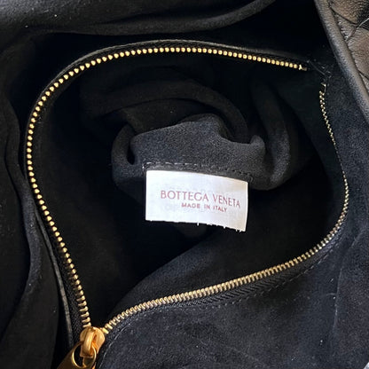SARDINE HOBO 41 EN CUIR D'AGNEAU NOIR