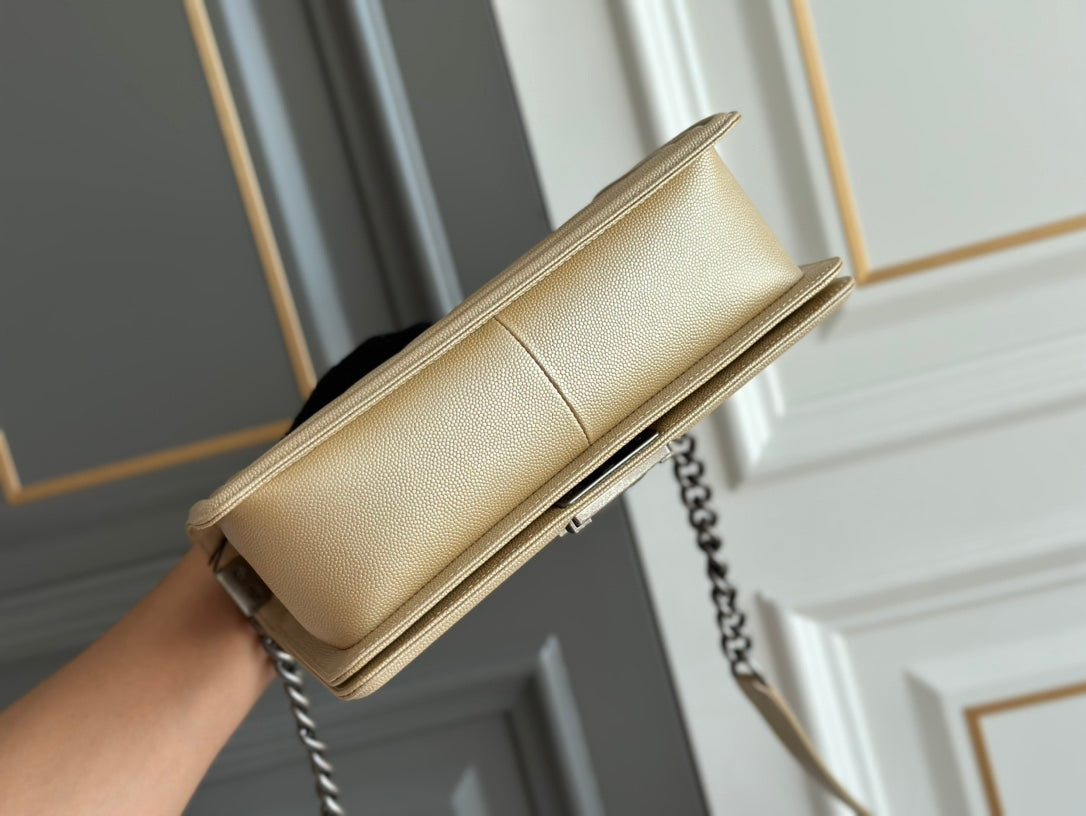garçon moyen 25 beige chevron caviar ruthénium matériel