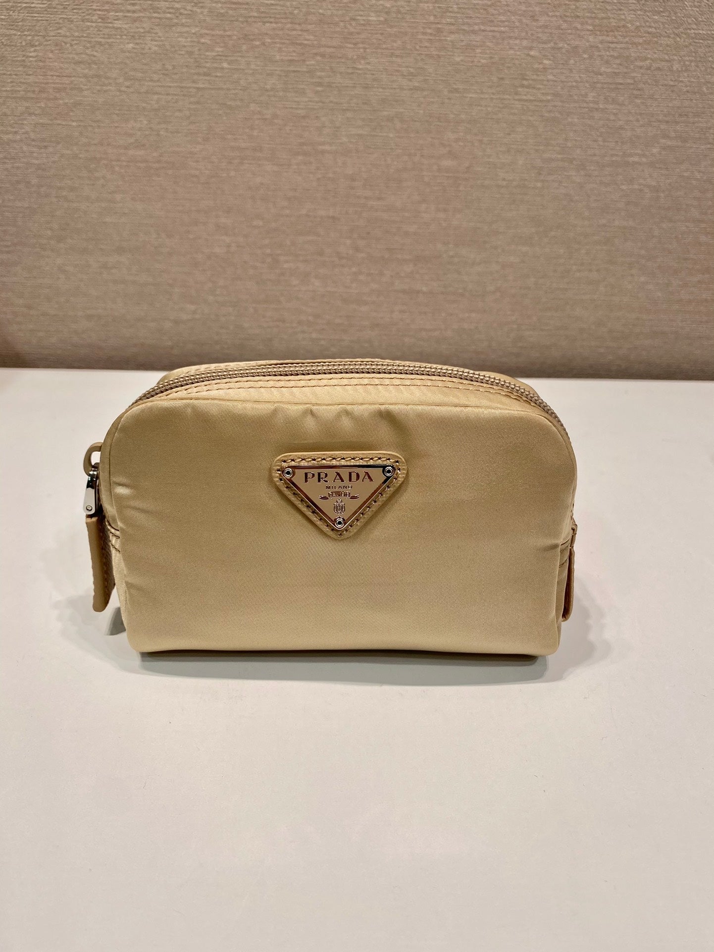 Pochette Pra 12 pouces en nylon recyclé marron clair