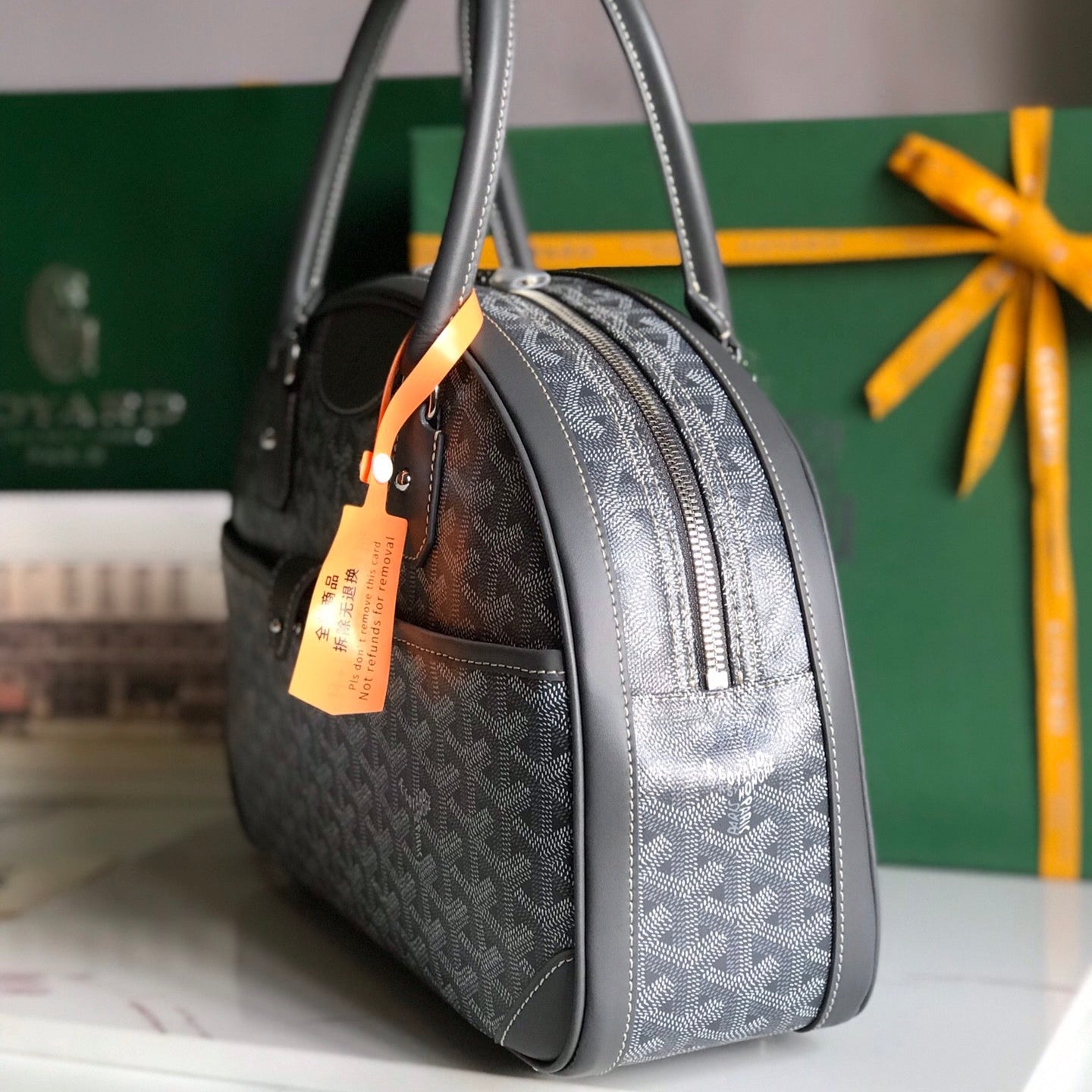 SAC SAINT JEANNE 35 EN TOILE GOYARDINE GRISE ET CUIR DE VEAU