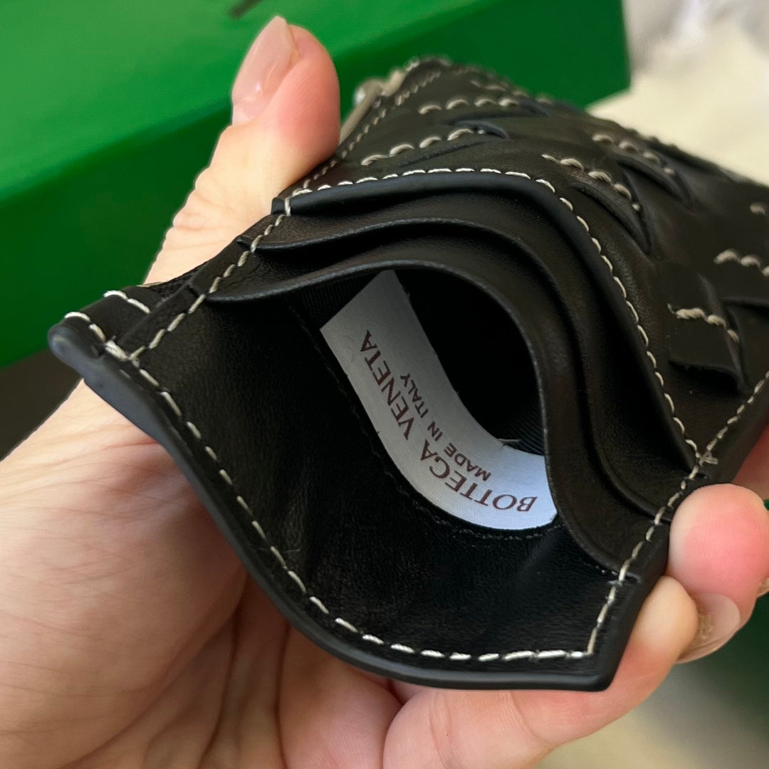 ÉTUI À CARTES ZIPPÉ 11 EN CUIR DE VEAU NOIR