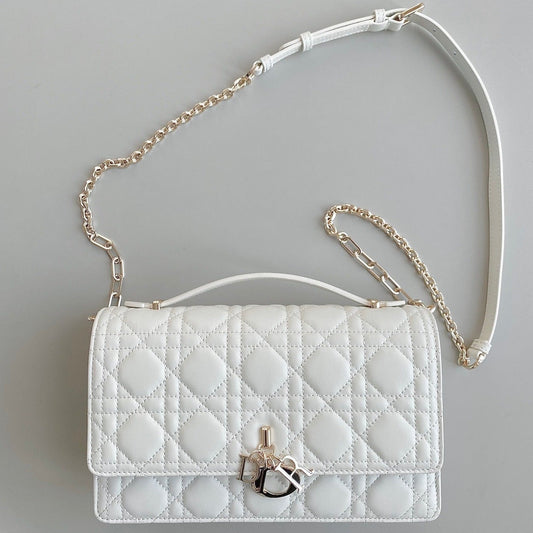 MISS LADY 24 GRAND SAC EN CUIR D'AGNEAU BLANC