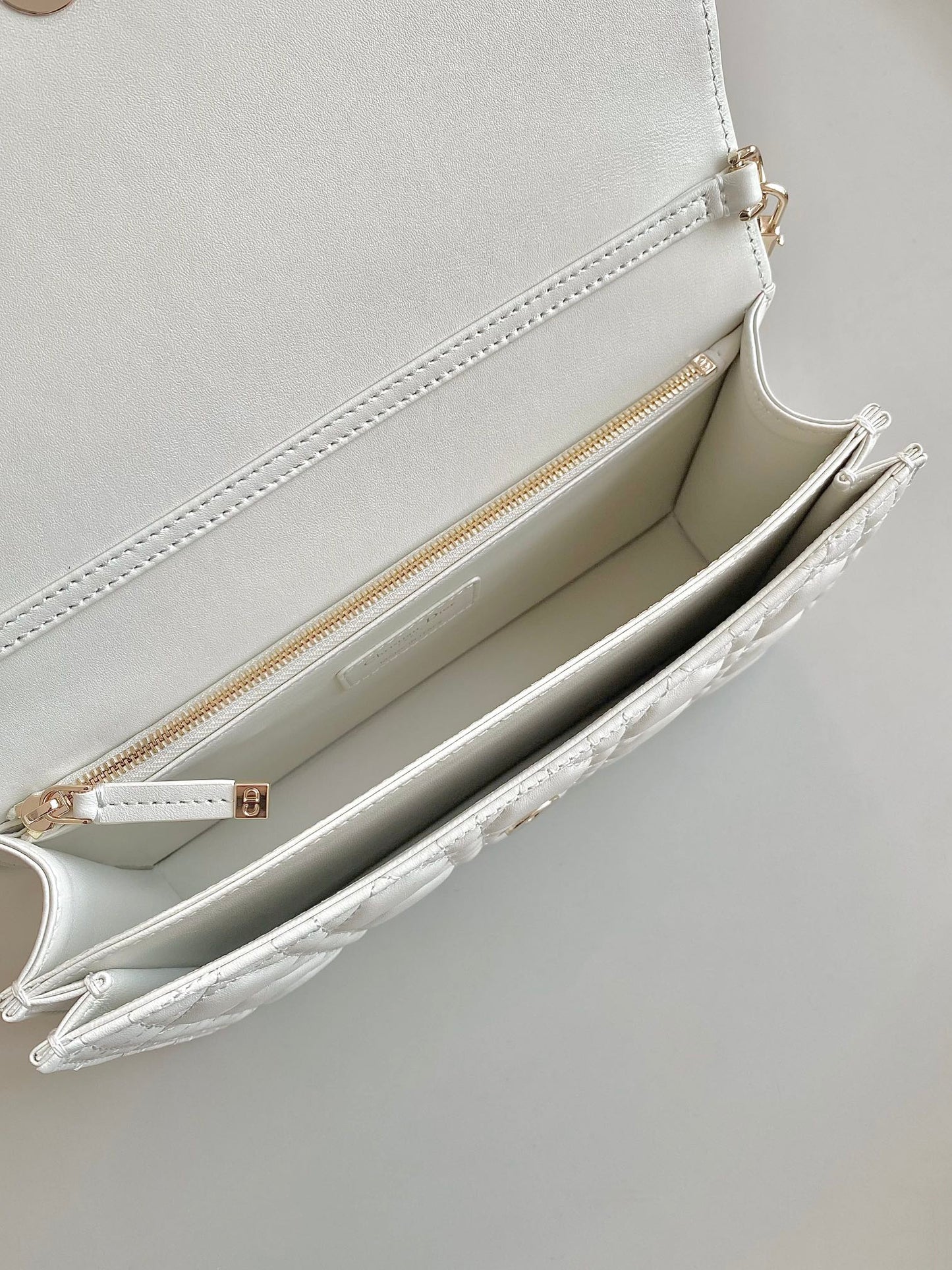 MISS LADY 24 GRAND SAC EN CUIR D'AGNEAU BLANC