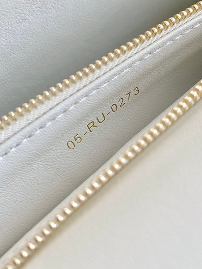 MISS LADY 24 GRAND SAC EN CUIR D'AGNEAU BLANC