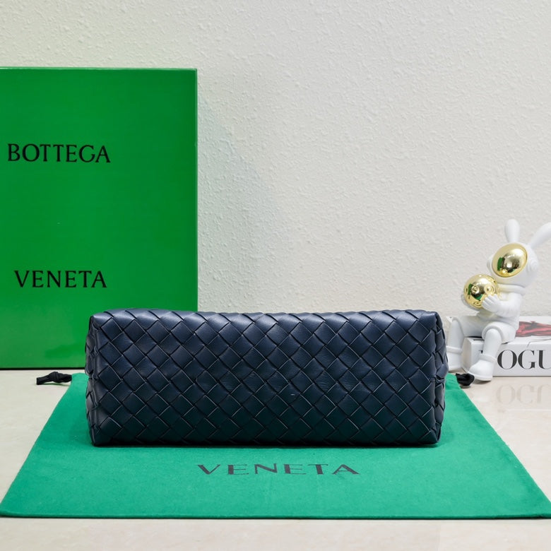 bv medium andiamo 32 cuir d'agneau bleu foncé 
