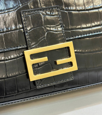 BAGUETTE 27 IN BLACK CROCODILE PATTERN GLOSSY CALFSKIN GOLD HARDWARE