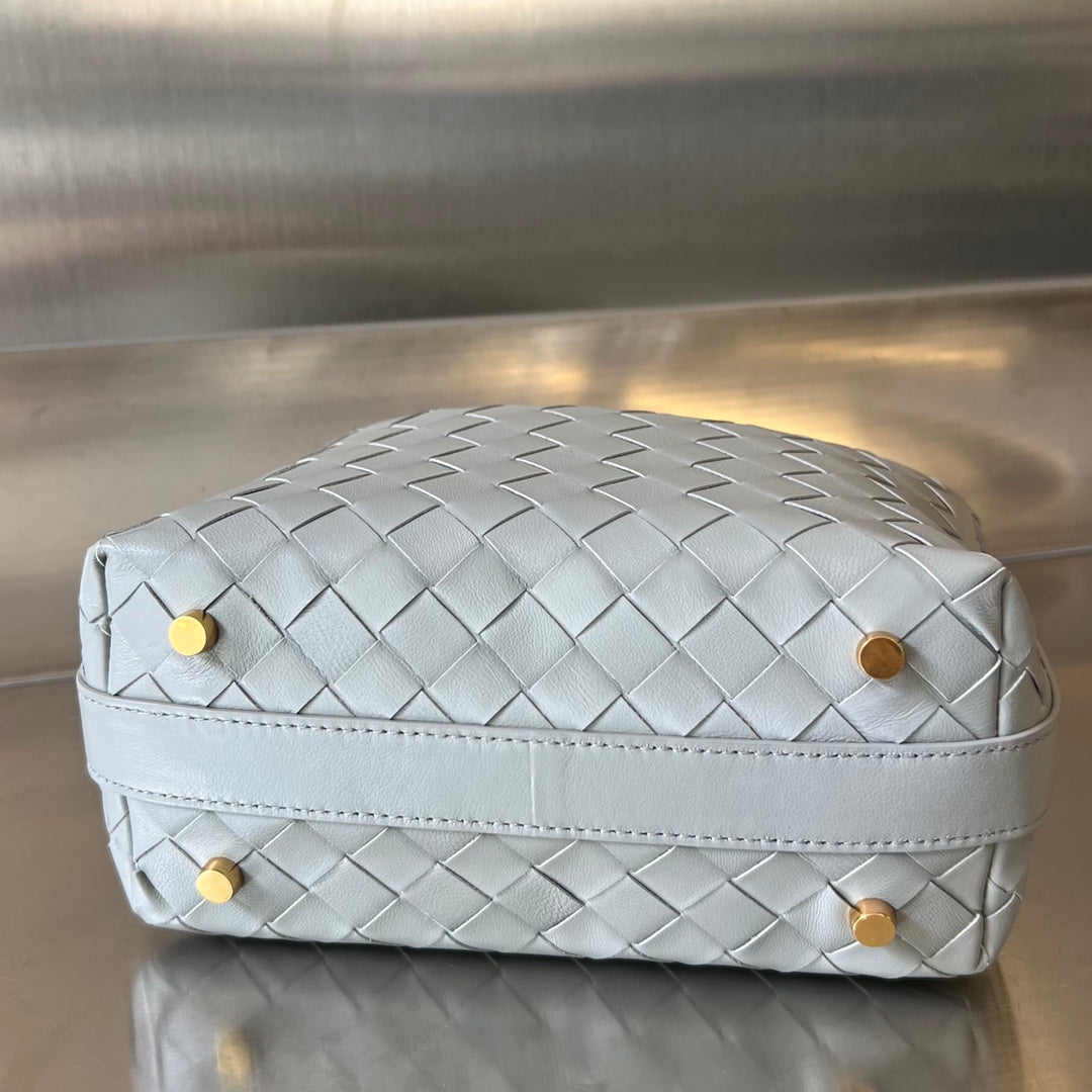 SAC WALLACE 22 EN CUIR DE VEAU GRIS