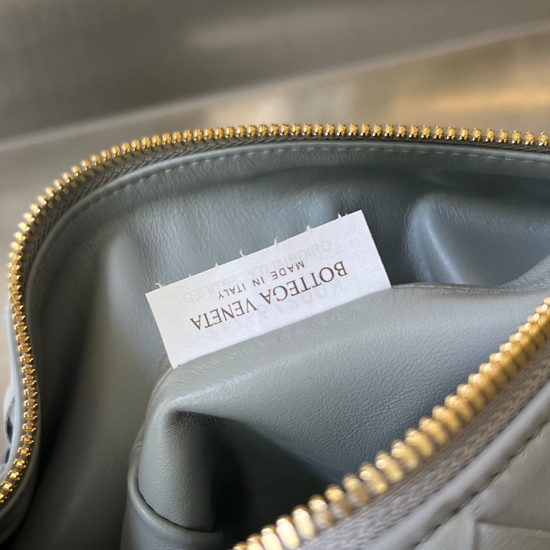SAC WALLACE 22 EN CUIR DE VEAU GRIS
