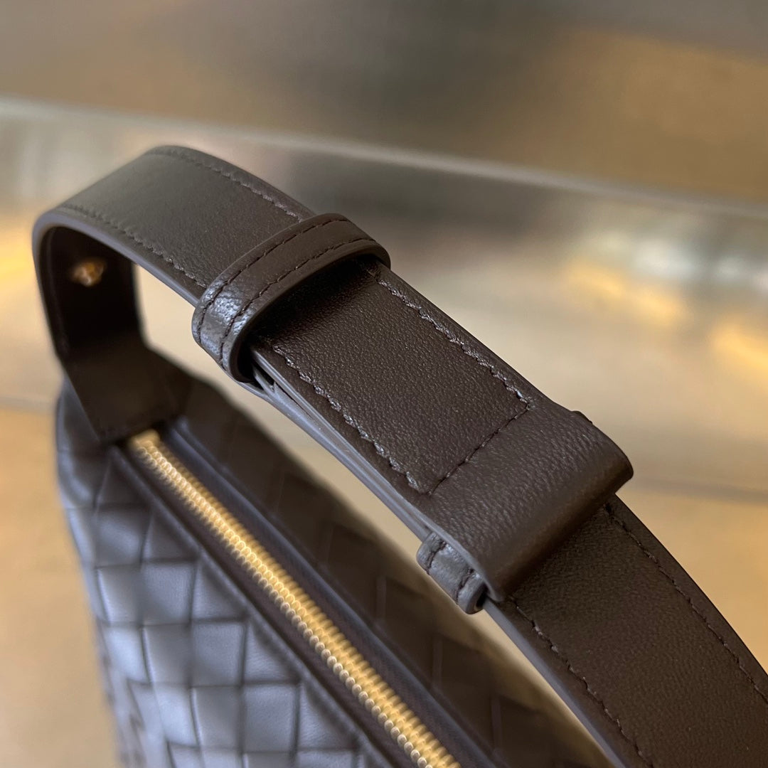 フォンダンカーフスキンのWALLACE 22バッグ