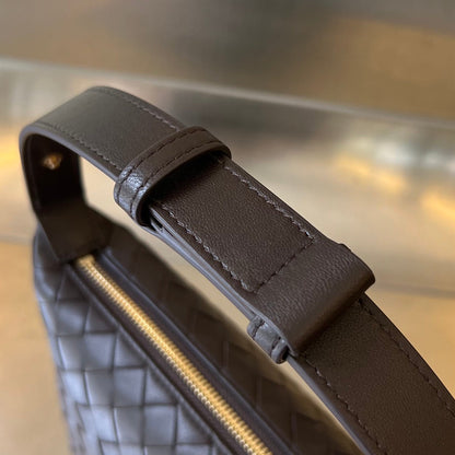 フォンダンカーフスキンのWALLACE 22バッグ
