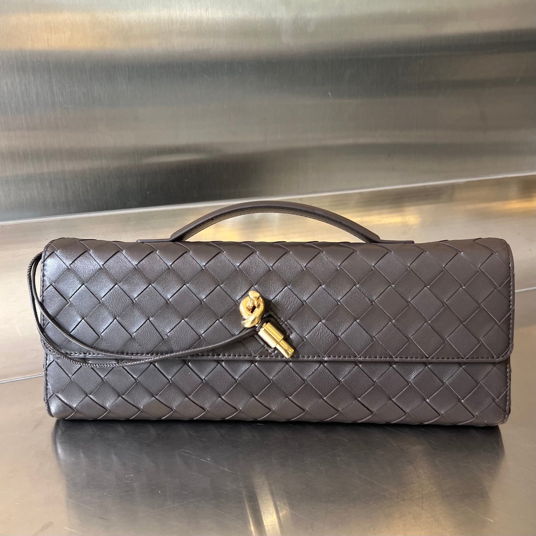 BV ロングクラッチ アンディアモ ハンドル付き 31cm チョコレート カーフスキン Ghw 