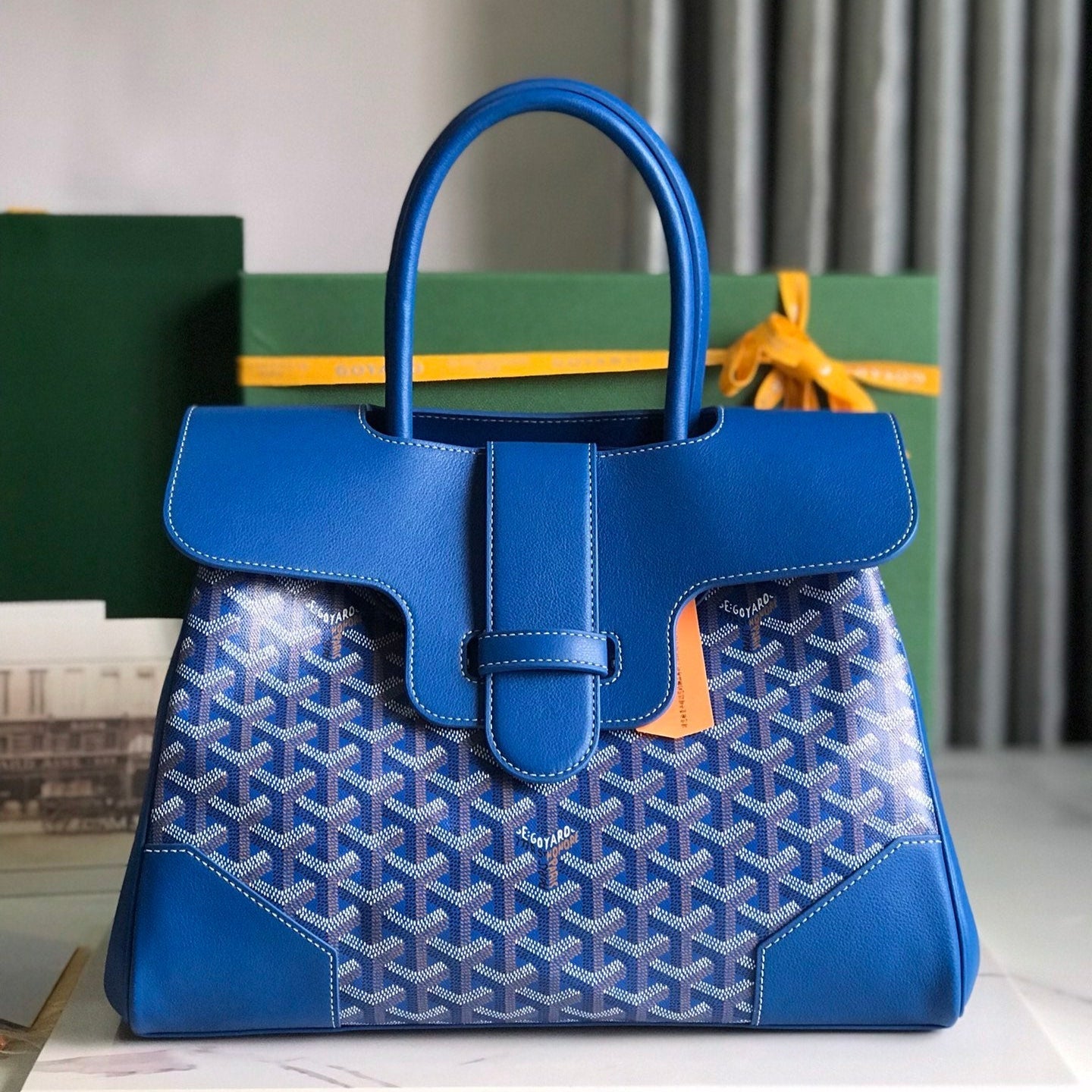 SAC SAIGON SOUPLE 34 EN TOILE GOYARDINE BLEU CUIR ET CUIR DE VEAU