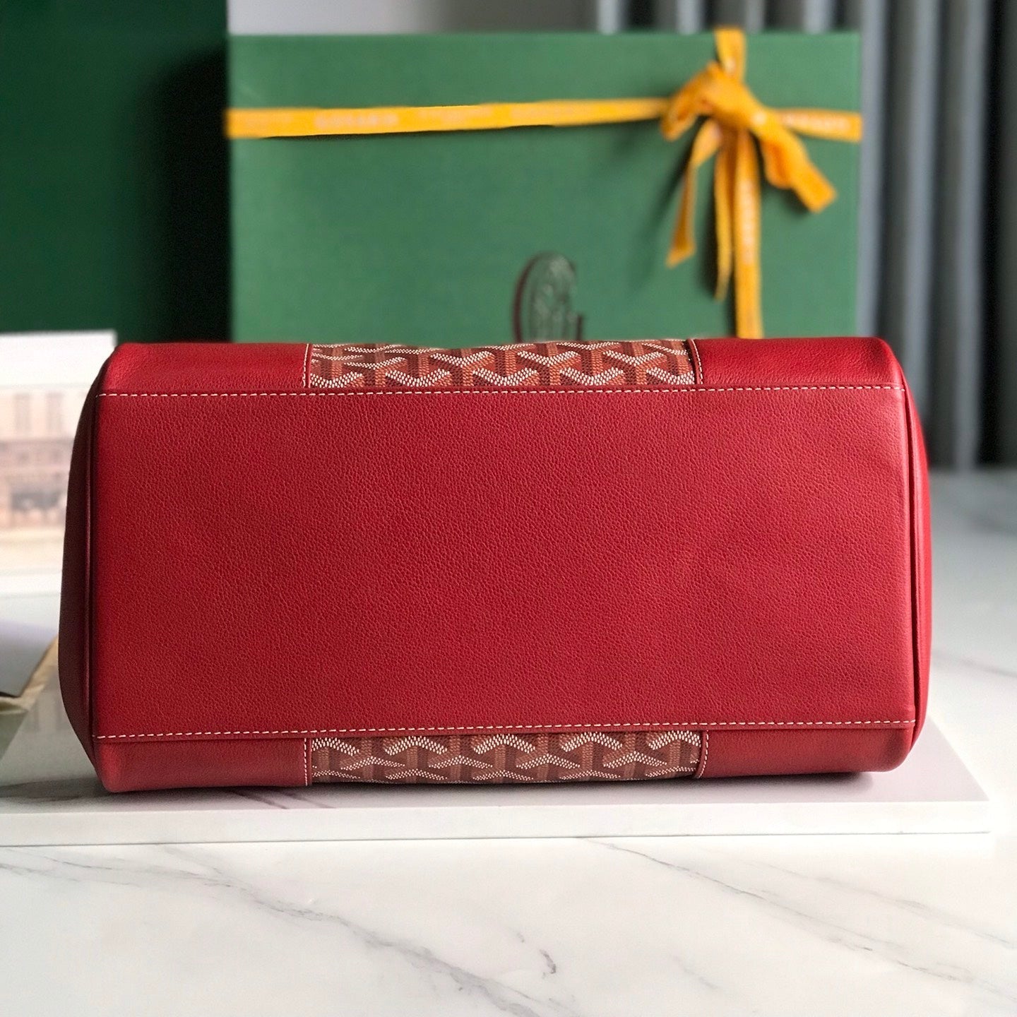 SAC SAIGON SOUPLE 34 EN TOILE GOYARDINE ROUGE PERSAN ET CUIR DE VEAU