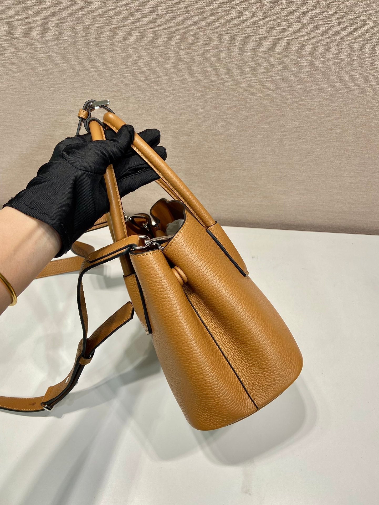 SAC CABAS 25 EN CUIR DE CERF BRUN GINGEMBRE