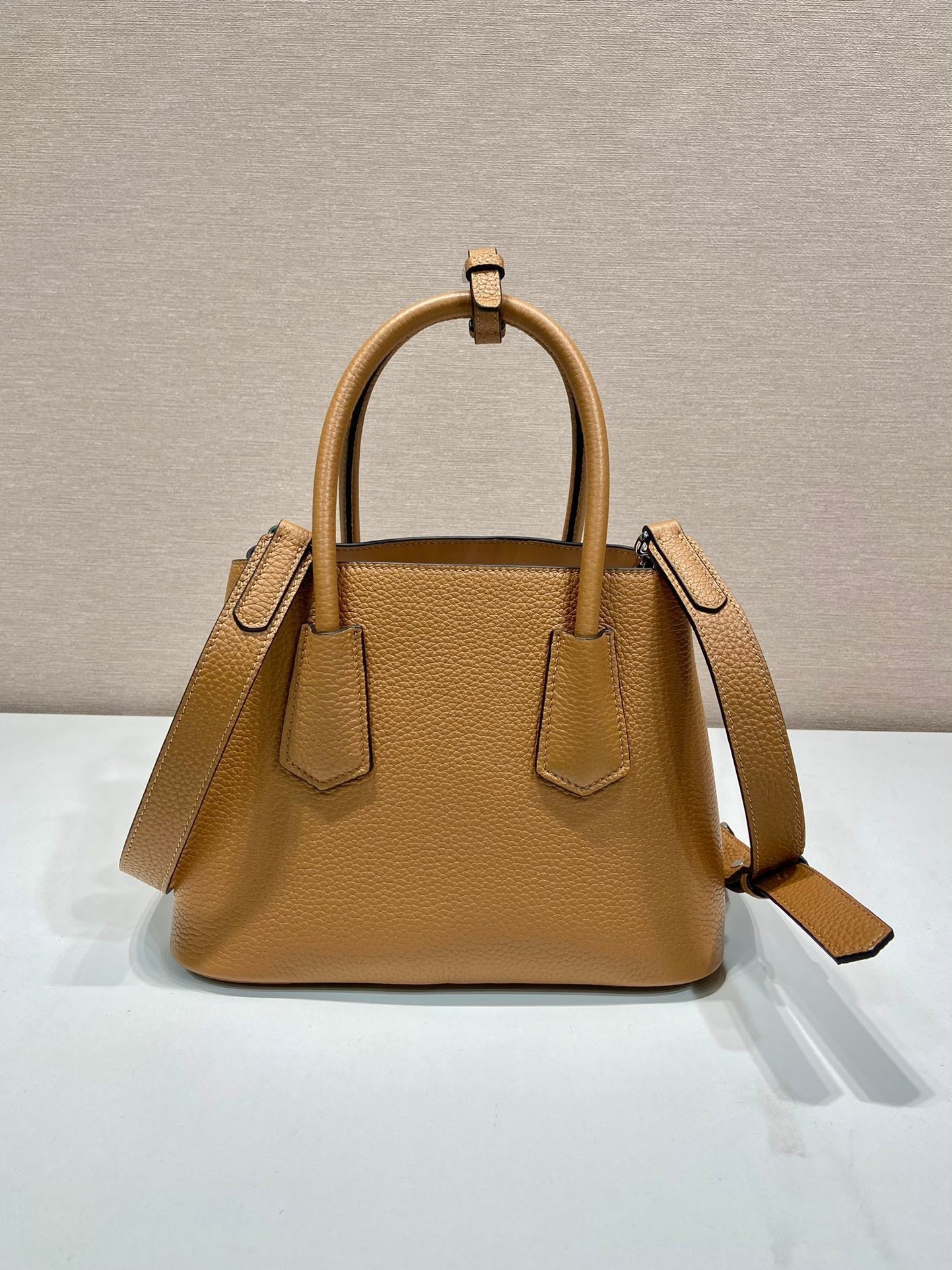 SAC CABAS 25 EN CUIR DE CERF BRUN GINGEMBRE