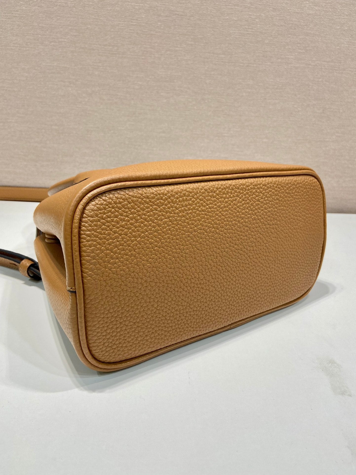 SAC CABAS 25 EN CUIR DE CERF BRUN GINGEMBRE