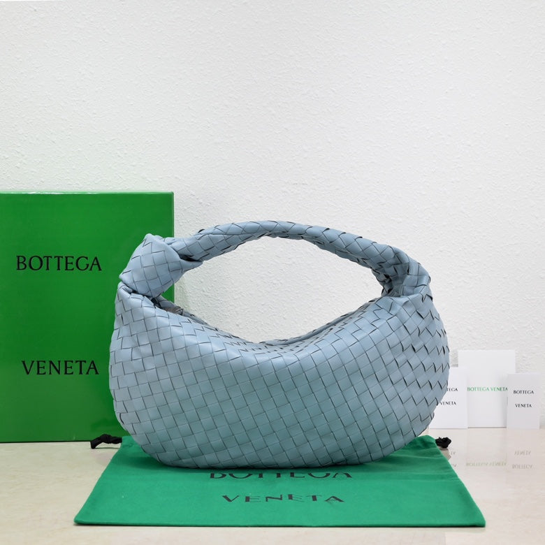 petit jodie 48 en cuir d'agneau bleu nuage