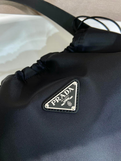 大型巾着バッグ 37インチ ブラック RE-NYLON