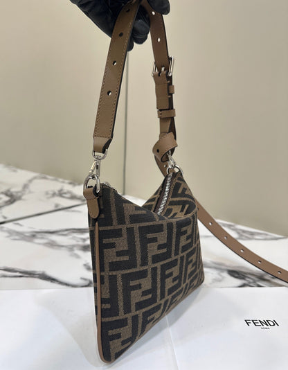 SAC À BANDOULIÈRE 19 AVEC MOTIF FF EN TISSU JACQUARD MARRON