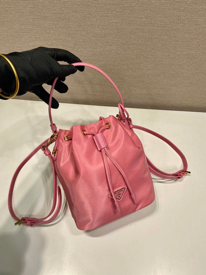 バケットバッグ 19インチ キャンディピンク REナイロン＆サフィアーノレザーハンドル