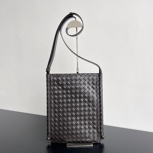 GRAND SAC À BOUCLE PLATE 35 EN CUIR DE VEAU NOIR