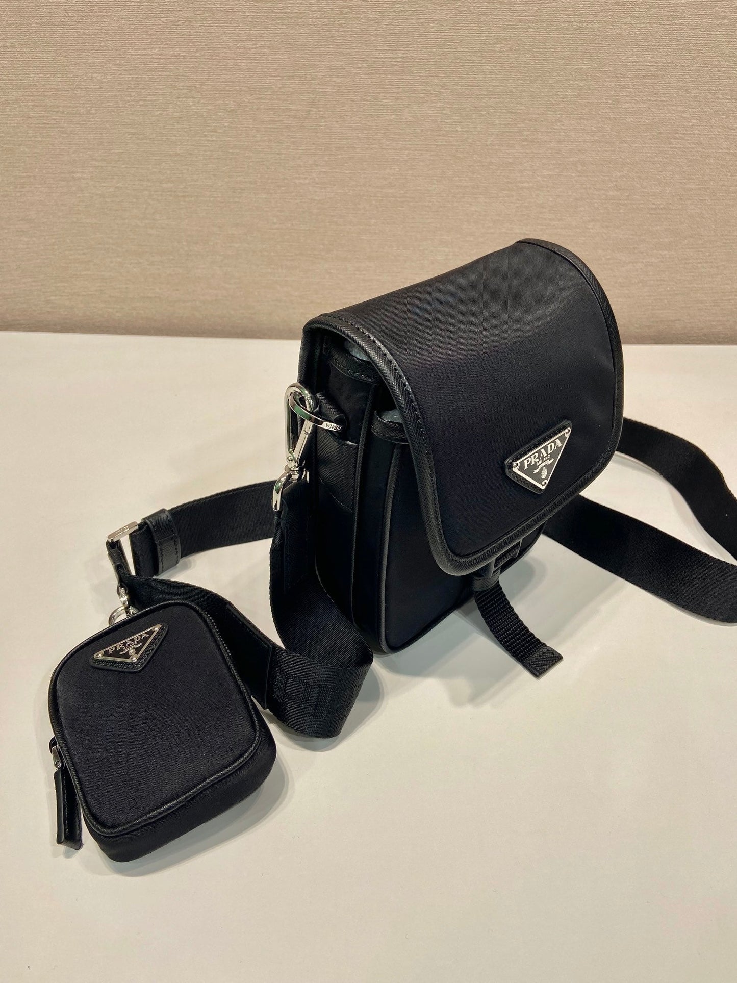 フォンバッグ 19 ブラック REナイロン＆サフィアーノレザートリム