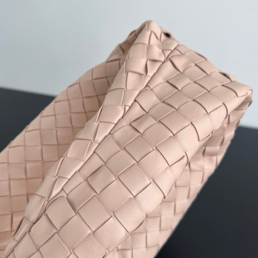 MINI JODIE 36 CM EN CUIR D'AGNEAU ROSE CLAIR