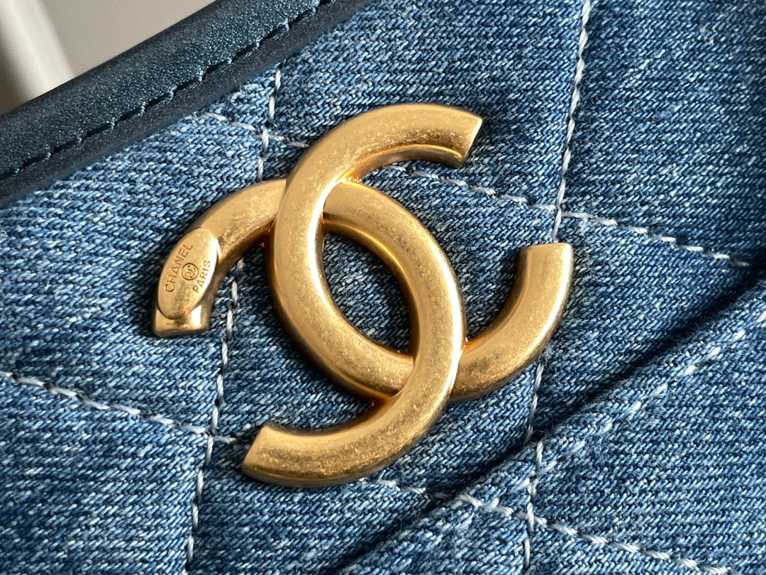cc 24s 20cm ホーボーバッグ ブルーデニム ゴールド金具