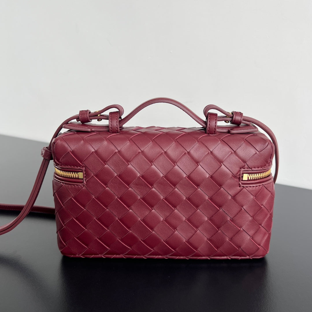 TROUSSE DE VANITY BANG BANG 22 EN CUIR DE VEAU ROUGE BORDEAUX