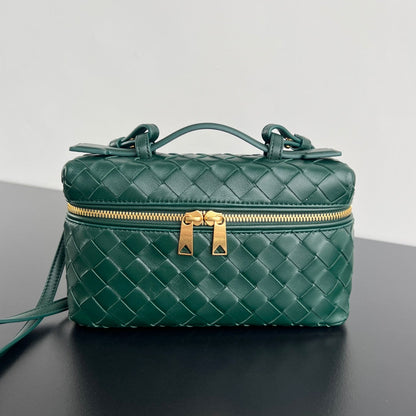 TROUSSE DE VANITY BANG BANG 22 EN CUIR DE VEAU VERT FONCÉ