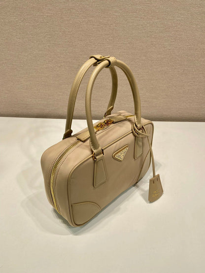 PETIT SAC À MAIN 25 EN NYLON MOUSSE SÉCHÉE ET GARNITURE EN CUIR DE VEAU