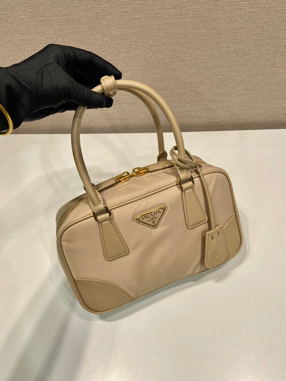 PETIT SAC À MAIN 25 EN NYLON MOUSSE SÉCHÉE ET GARNITURE EN CUIR DE VEAU