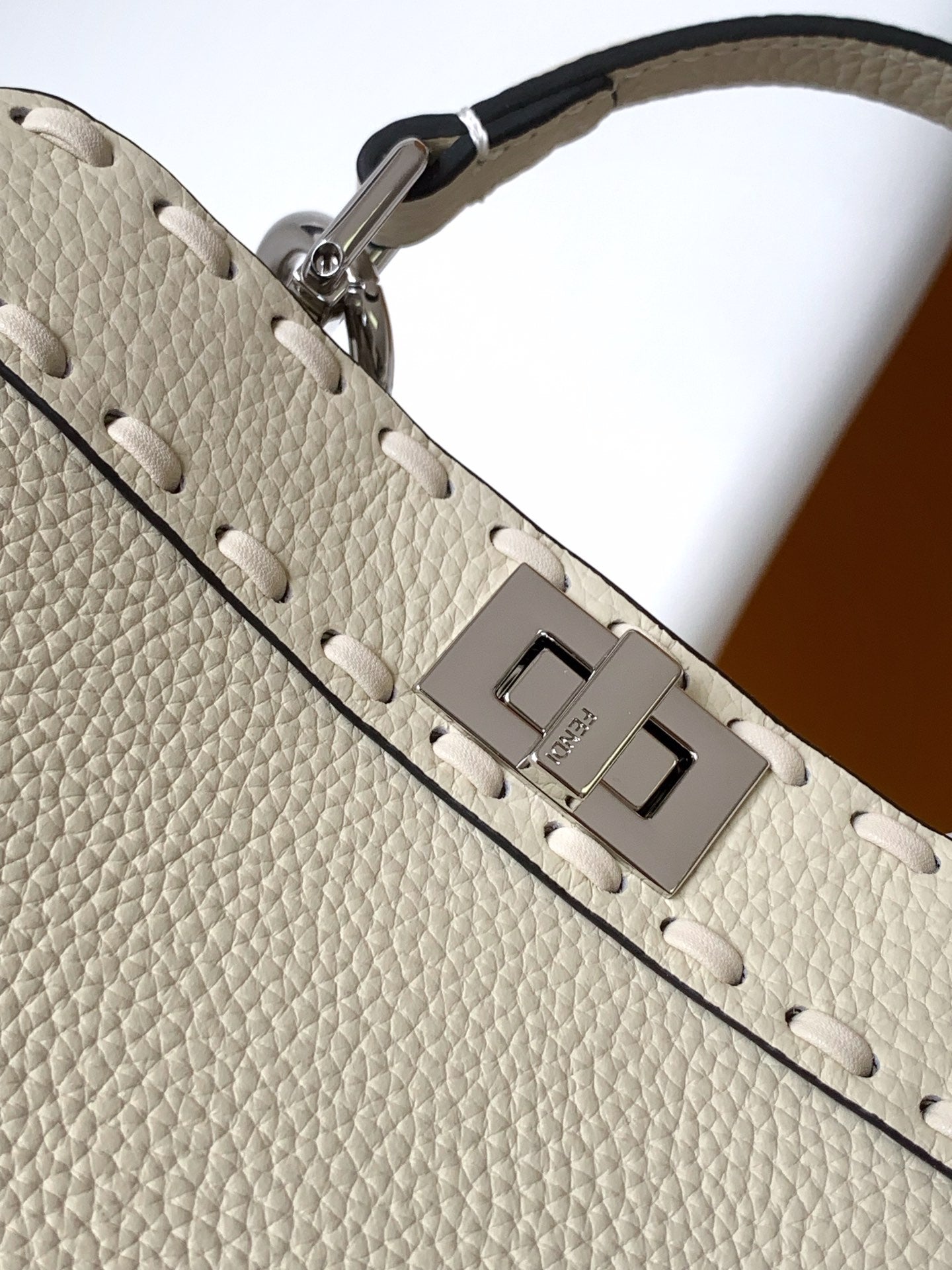 Peekaboo ISeeU Petite 20 Sac Cuir Ivoire Shw 