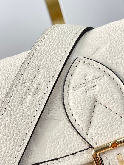 DIANE 23 EN CUIR EMPREINTE MONOGRAMME CRÈME